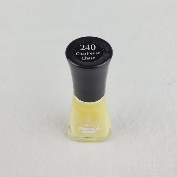 3 FOR $13 🔥Sally Hansen insta dry nail polish 240 - Picture 7 of 9